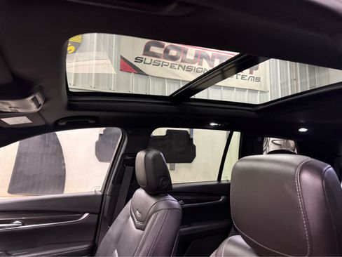 Used 2023 Cadillac XT6 Sport AWD/4WD image 12