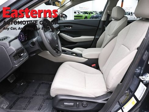 Used 2025 Honda Accord SE image 14