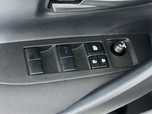 Used 2026 Toyota Corolla LE FWD image 13