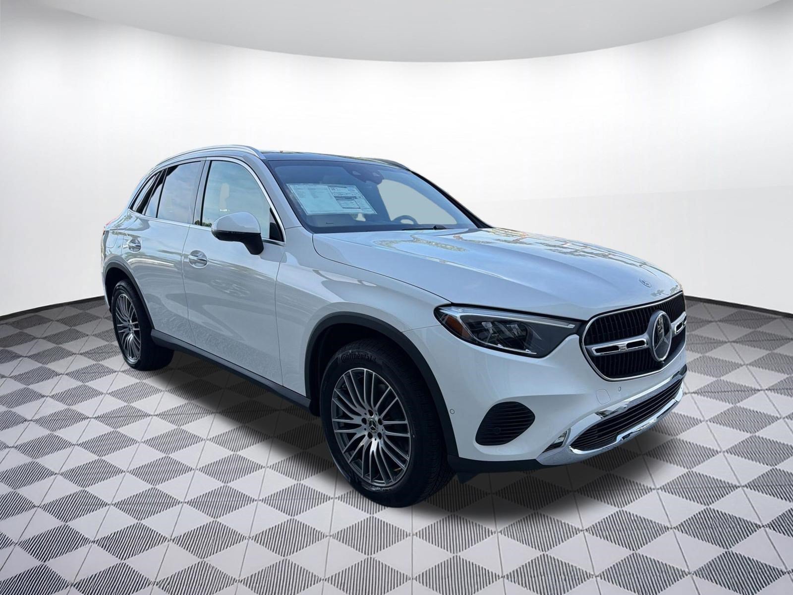Used 2026 Mercedes-Benz GLC 300 4MATIC image 7