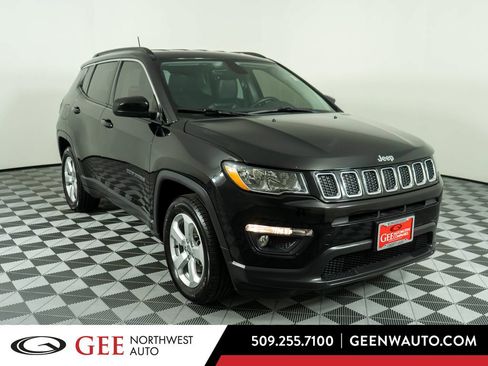 Used 2018 Jeep Compass Latitude w/ Popular Equipment Group FWD image 1