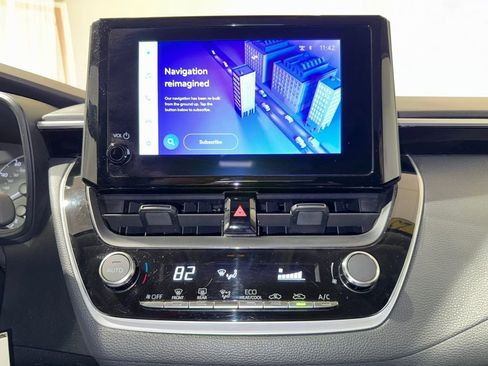 Certified 2023 Toyota Corolla LE image 24