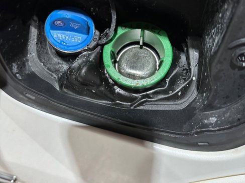 Used 2023 RAM 1500 Limited image 11