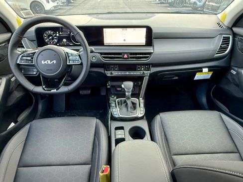 New 2026 Kia Seltos SX w/ SX Sunroof Package image 30