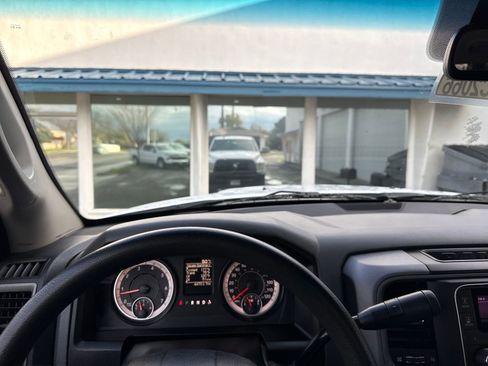 Used 2018 RAM 2500 Tradesman w/ Power Accessory Group image 14