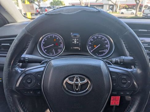 Used 2020 Toyota Camry SE FWD image 25