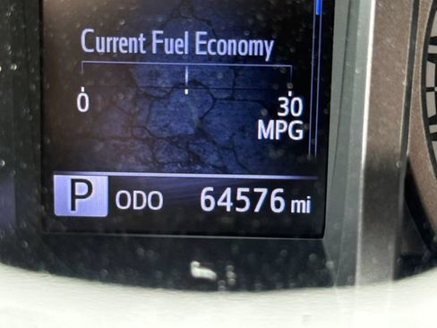 Used 2020 Toyota Tacoma TRD Sport AWD/4WD image 27