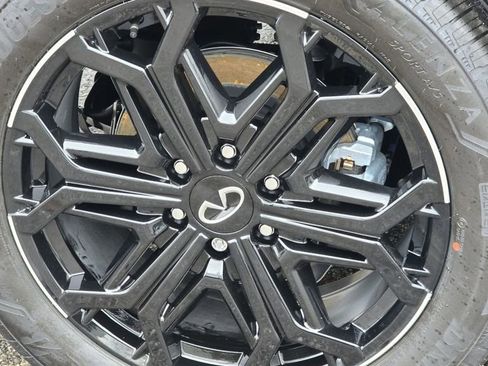 New 2026 INFINITI QX80 SPORT image 13