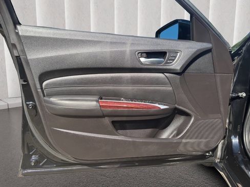 Used 2016 Acura TLX FWD image 13