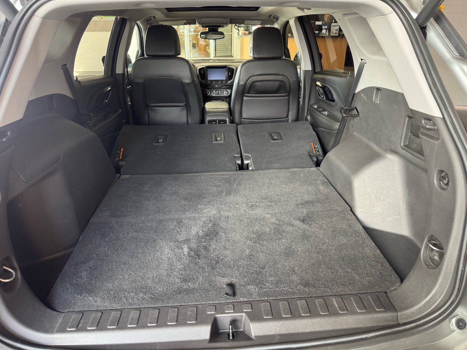 Used 2024 GMC Terrain AT4 AWD/4WD image 10