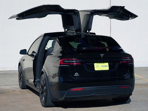 Used 2023 Tesla Model X AWD/4WD image 56