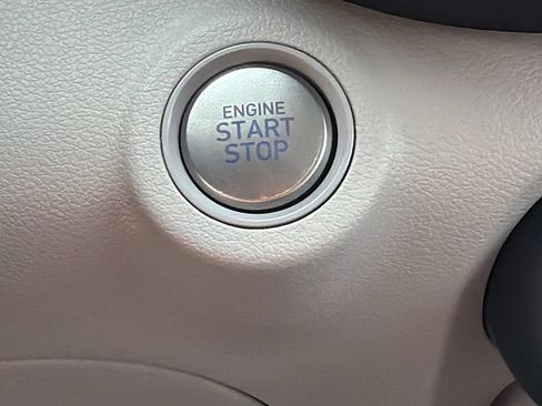 New 2026 Hyundai Venue SEL FWD image 30