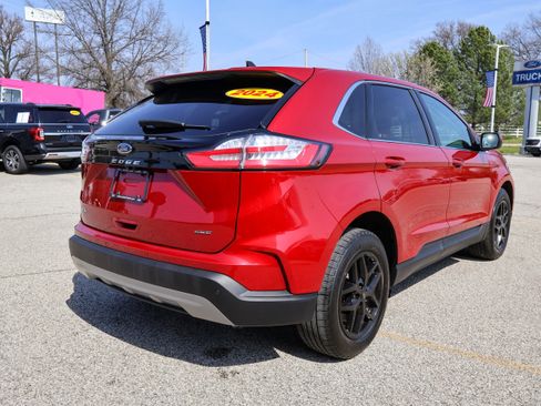 Used 2024 Ford Edge SEL w/ Convenience Package AWD/4WD image 5