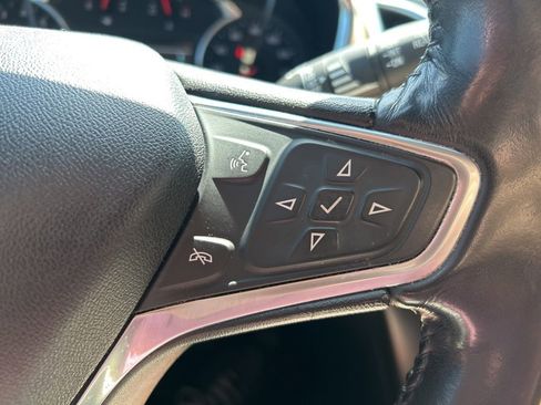 Used 2018 Chevrolet Equinox Premier image 28