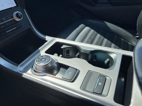 Used 2024 Ford Edge SEL image 29