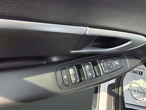 Used 2025 Hyundai Sonata SEL FWD image 12
