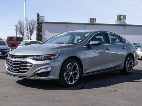 Used 2024 Chevrolet Malibu LT FWD image 3