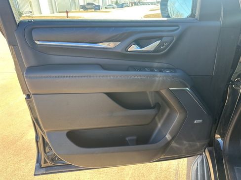 Used 2022 GMC Yukon XL Denali image 13