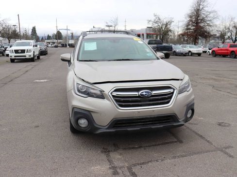 Used 2019 Subaru Outback 3.6R Limited image 3