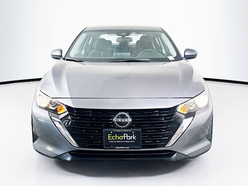 Used 2024 Nissan Sentra SV image 2