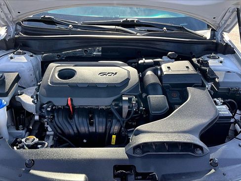 Used 2020 Kia Optima LX image 8