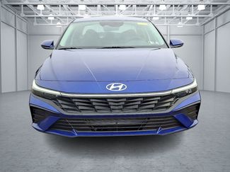 Certified 2025 Hyundai Elantra SE video 2