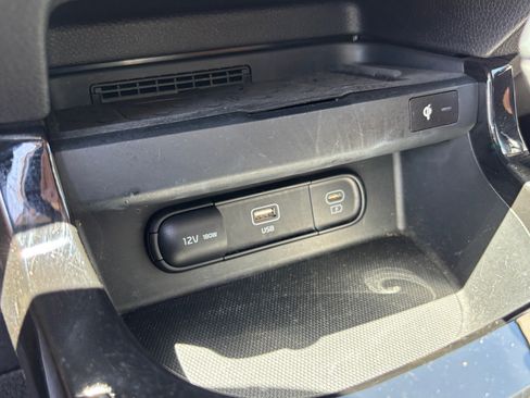 Certified 2024 Kia Seltos EX FWD image 15