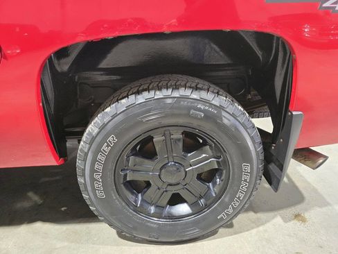 Used 2011 Chevrolet Silverado 1500 LT w/ All-Star Edition image 24