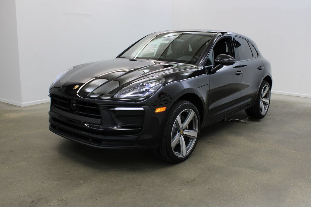 Certified 2025 Porsche Macan AWD/4WD 360° Tour