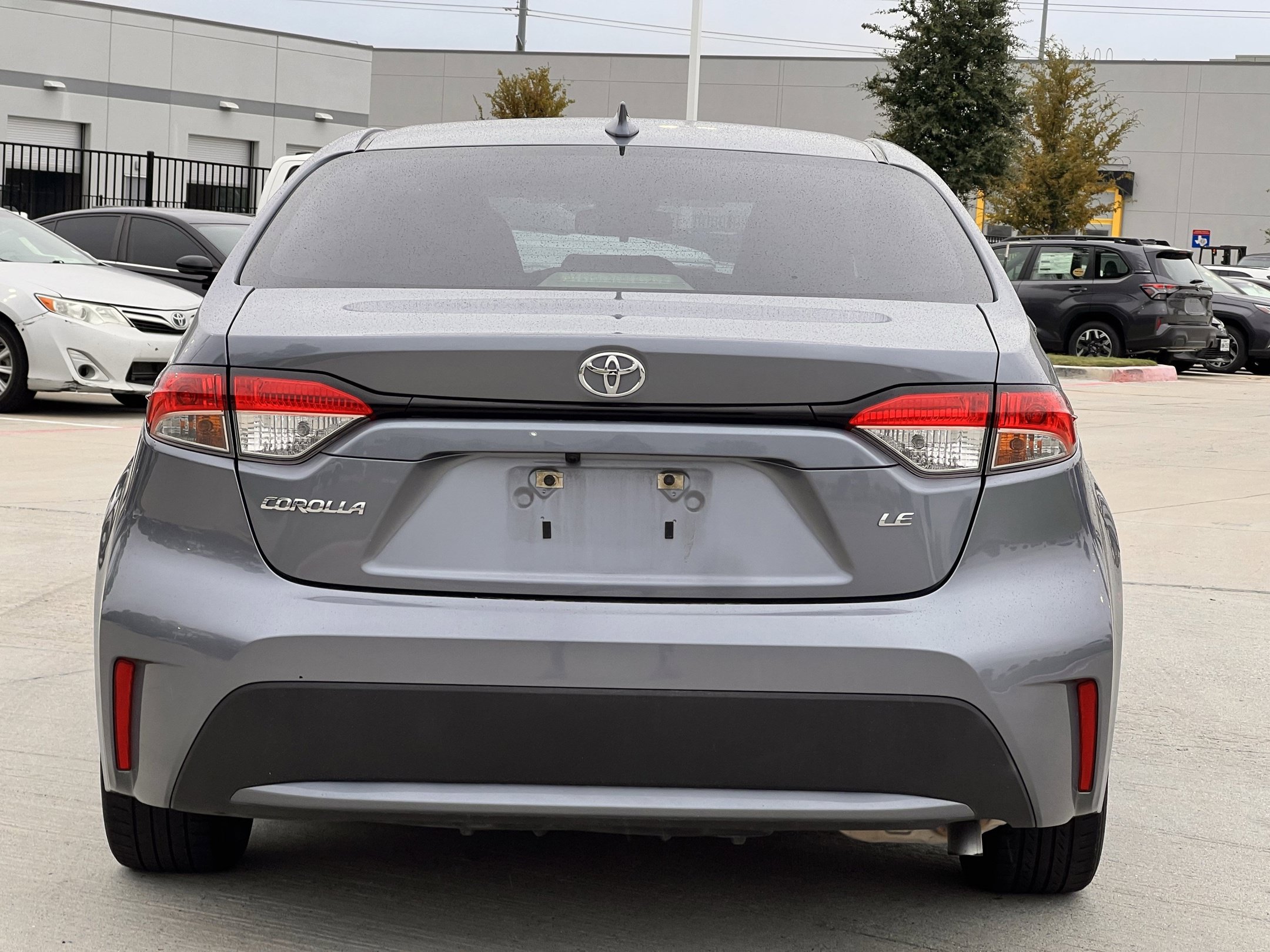 Used 2022 Toyota Corolla LE FWD image 4