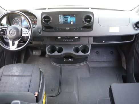 Used 2021 Mercedes-Benz Sprinter 2500 w/ Acoustic Package image 20