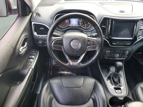 Used 2020 Jeep Cherokee Limited image 10