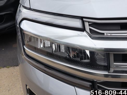 Used 2024 Ford Expedition Platinum AWD/4WD image 7