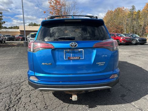 Used 2017 Toyota RAV4 Limited image 8