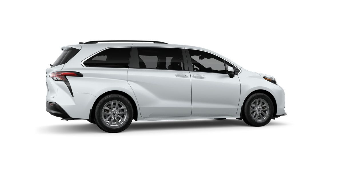 Certified 2026 Toyota Sienna XLE FWD image 41