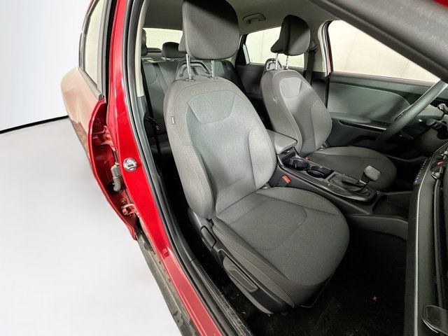 Certified 2025 Kia K4 FWD image 25