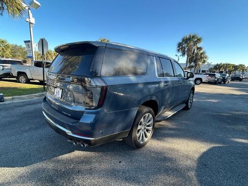 New 2026 Chevrolet Suburban Premier w/ Sun And Tow Package RWD image 7