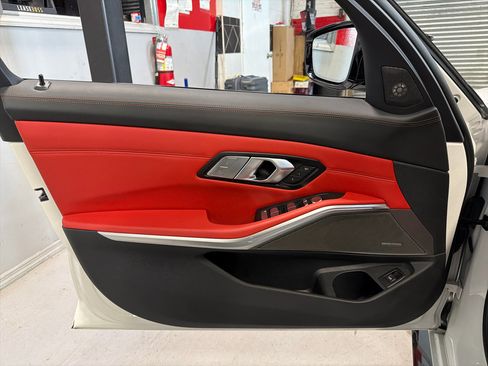 Used 2026 BMW M3 Competition w/ Executive Package image 15