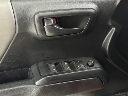 Used 2021 Toyota Tacoma SR5 image 41