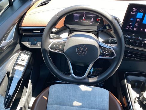 Used 2023 Volkswagen ID.4 Pro RWD image 5