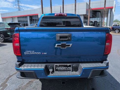 Used 2019 Chevrolet Colorado Z71 AWD/4WD image 4