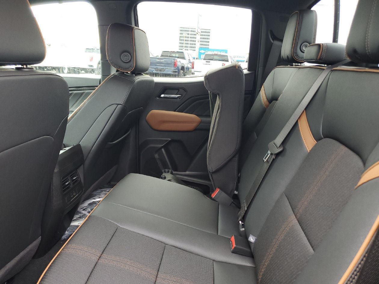 New 2026 GMC Canyon AT4 AWD/4WD image 11