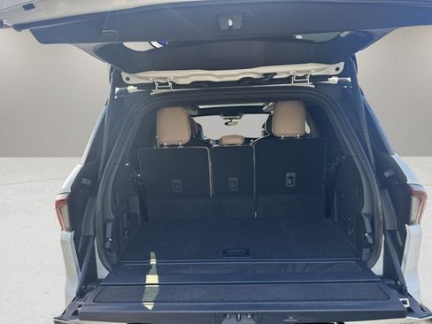 New 2026 Lincoln Navigator Black Label AWD/4WD image 7
