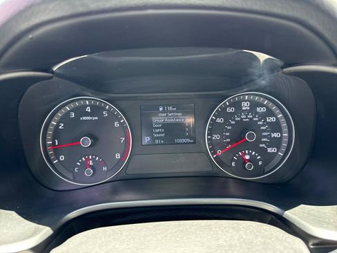 Used 2019 Kia Forte LXS FWD image 33