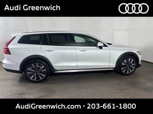 Used 2020 Volvo V60 T5 Cross Country w/ Protection Package Premier AWD/4WD image 8