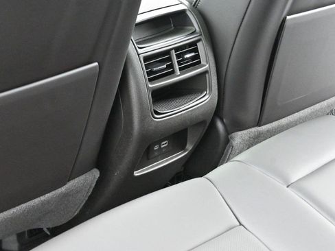 Certified 2024 Cadillac XT5 Premium Luxury w/ LPO, Floor Liner Package AWD/4WD image 34
