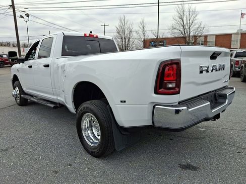 Used 2025 RAM 3500 Tradesman image 4