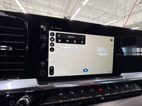 Used 2024 GMC Sierra 1500 SLT w/ SLT Premium Plus Package image 14