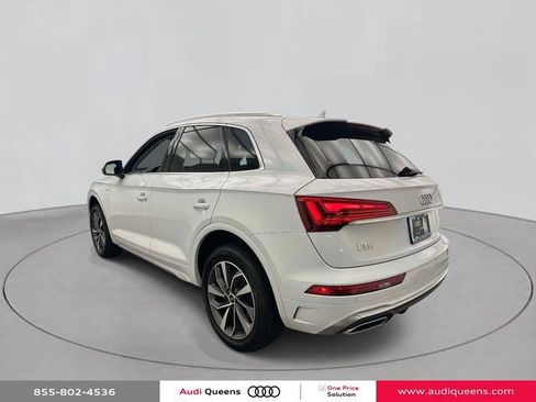 Used 2023 Audi Q5 2.0T Premium w/ Convenience Package AWD/4WD image 2