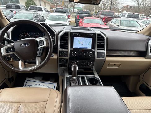 Used 2020 Ford F150 Lariat image 38